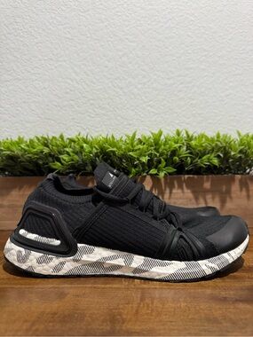 adidas UltraBoost 20 x Stella McCartney Black White Dashed ID0273 Womens Size 9